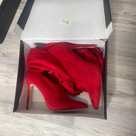 Fashion Nova Scarlet thigh high Boots - Picture 1 of 7